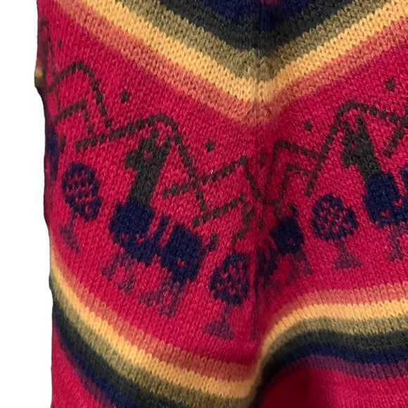 The little alpacas house red fringe poncho size medium - Picture 2 of 6